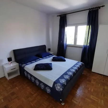 Zlata No.2 First Floor