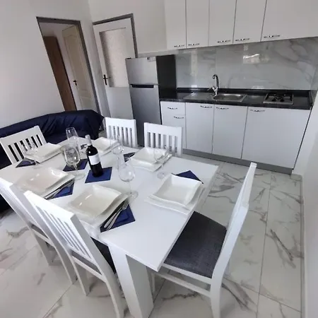 Apartament Zlata No.2 First Floor